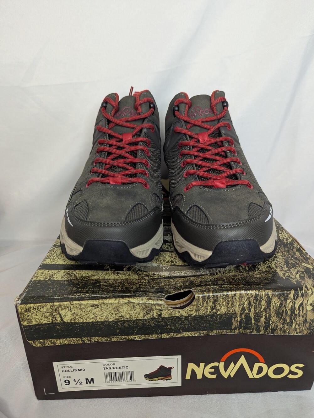 NWT Nevados Women's Hollis Mid Hiking Boots Size 9.5